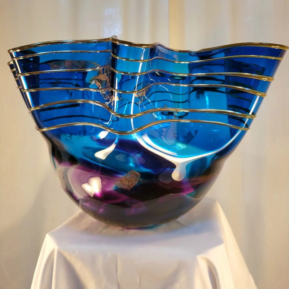 Scott & Laura Curry PNW Art Glass Blue/Gold Large Ruffled Handkerchief Bowl 2002 - Picture 2 of 10